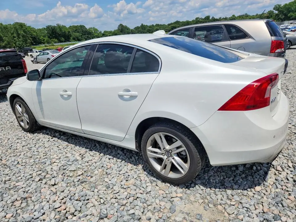 2014 VOLVO S60 T5  