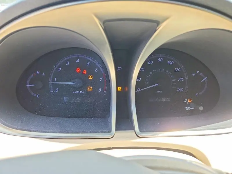2011 TOYOTA AVALON LIMITED  