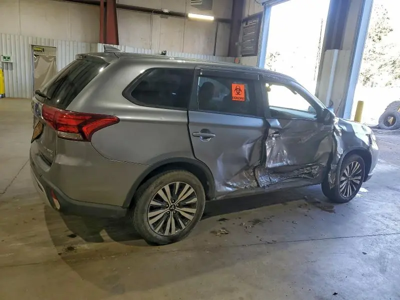 2019 MITSUBISHI OUTLANDER SE  