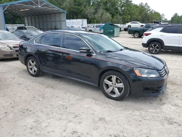 2013 VOLKSWAGEN PASSAT SE  