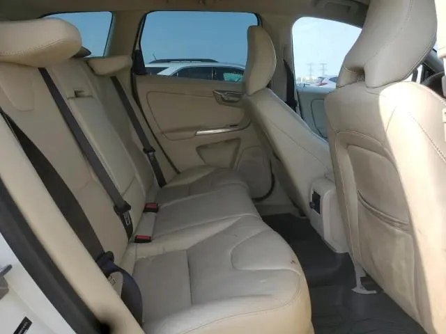 2015 VOLVO XC60 T6 PREMIER  