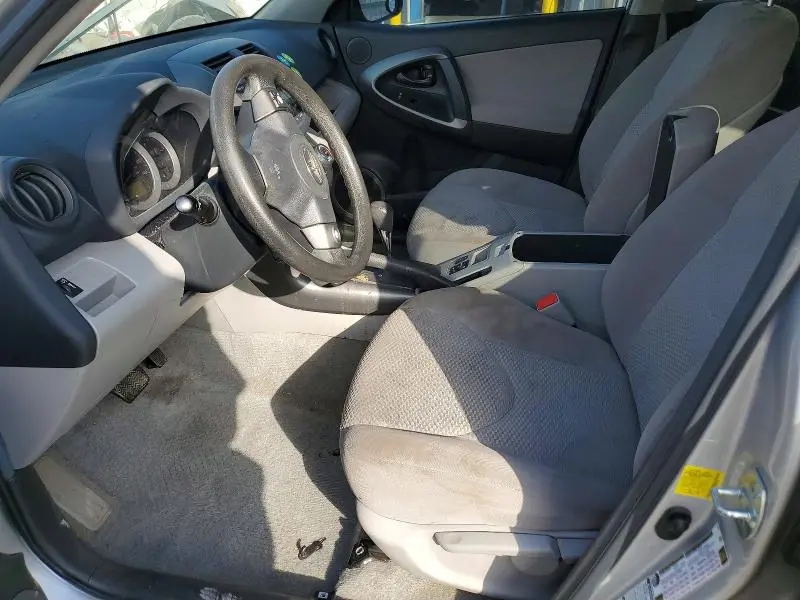 2011 TOYOTA RAV4 BASE  