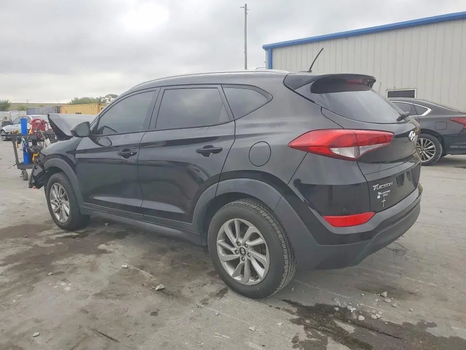 2016 HYUNDAI TUCSON SE  