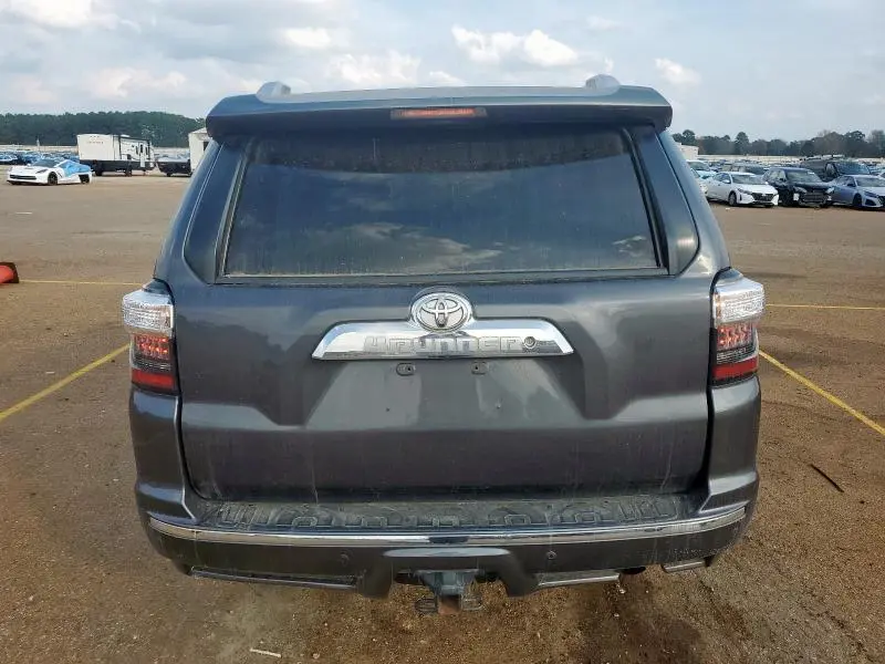 2011 TOYOTA 4RUNNER SR5  