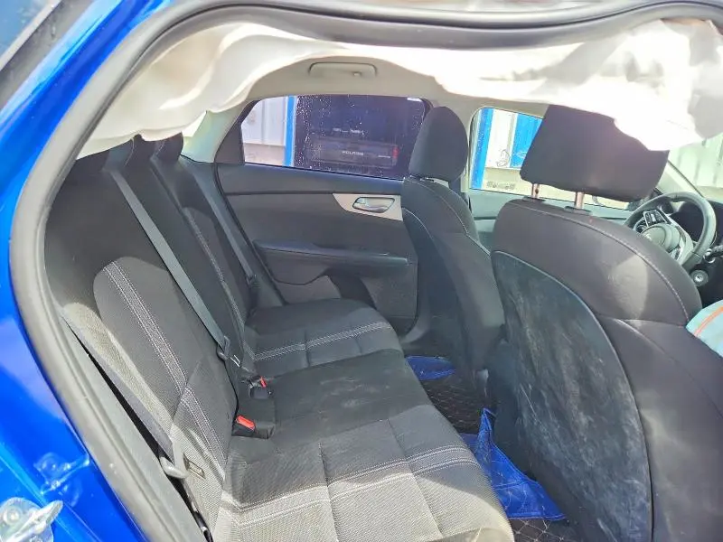 2024 KIA FORTE LX  