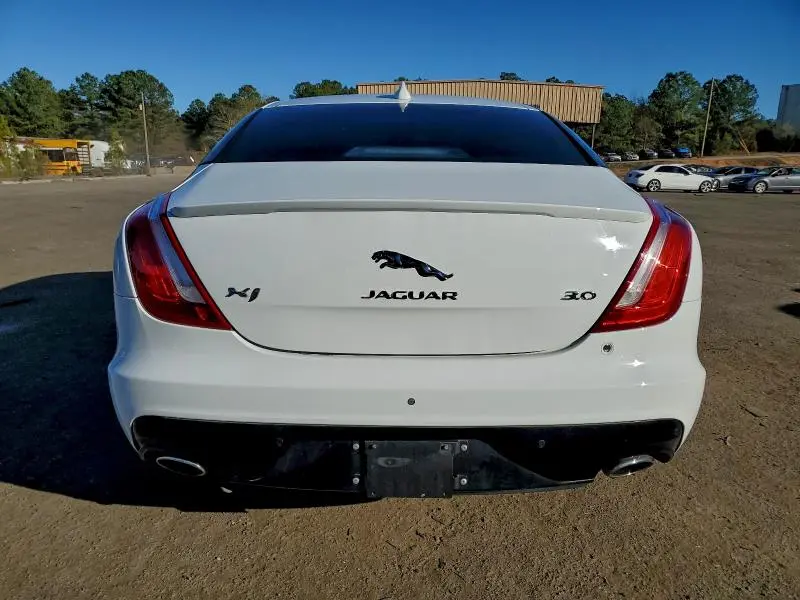 2019 JAGUAR XJ R - SPORT  