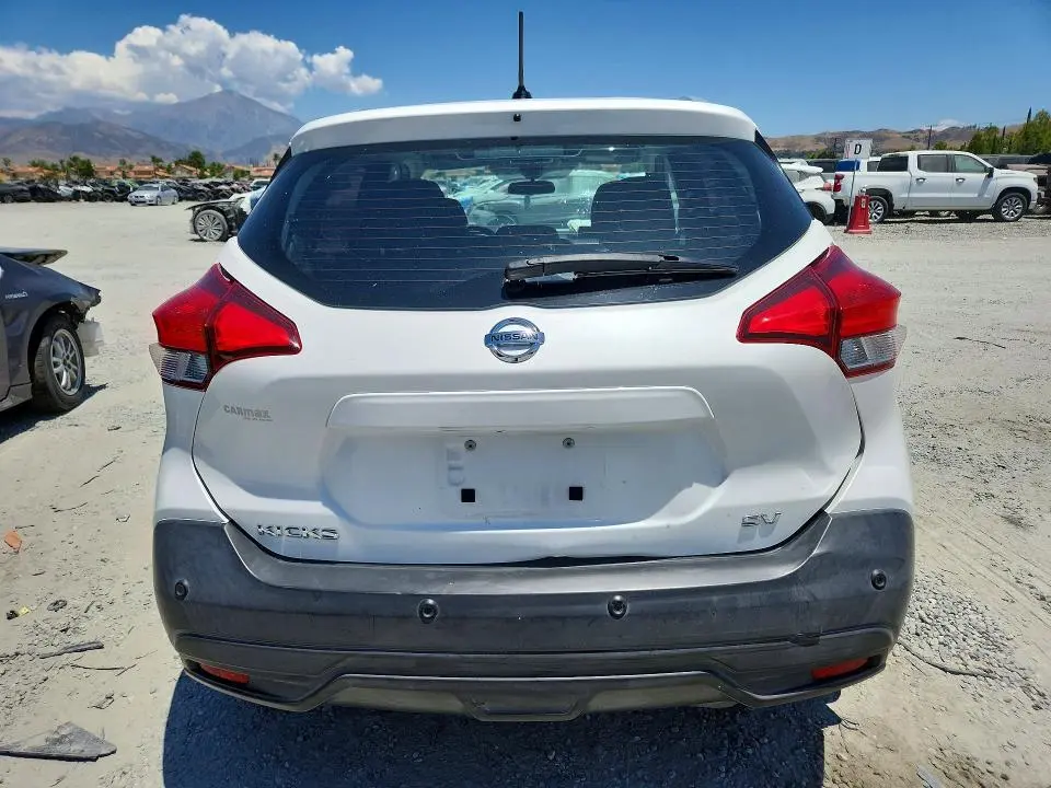 2020 NISSAN KICKS SV  
