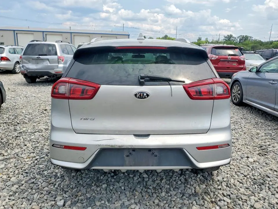 2017 KIA NIRO LX  