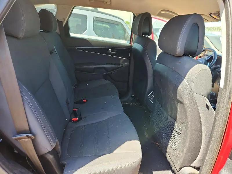 2016 KIA SORENTO   