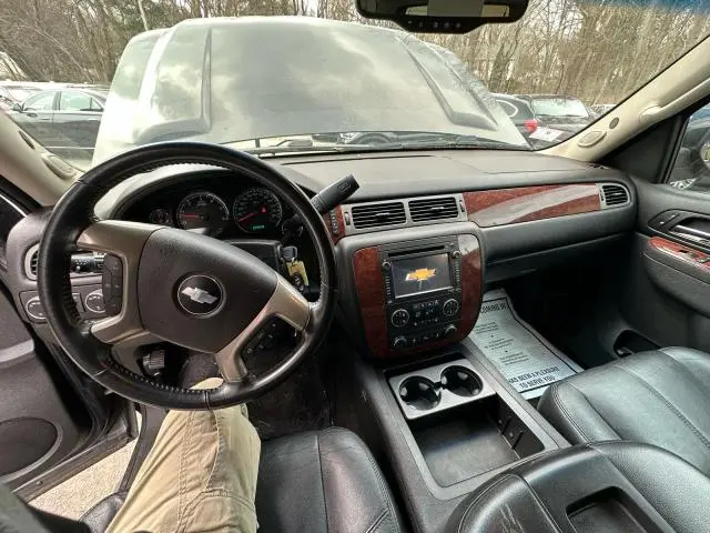 2013 CHEVROLET SUBURBAN K1500 LT  