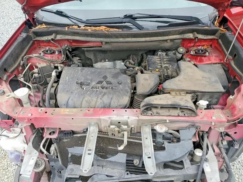 2018 MITSUBISHI OUTLANDER ES  