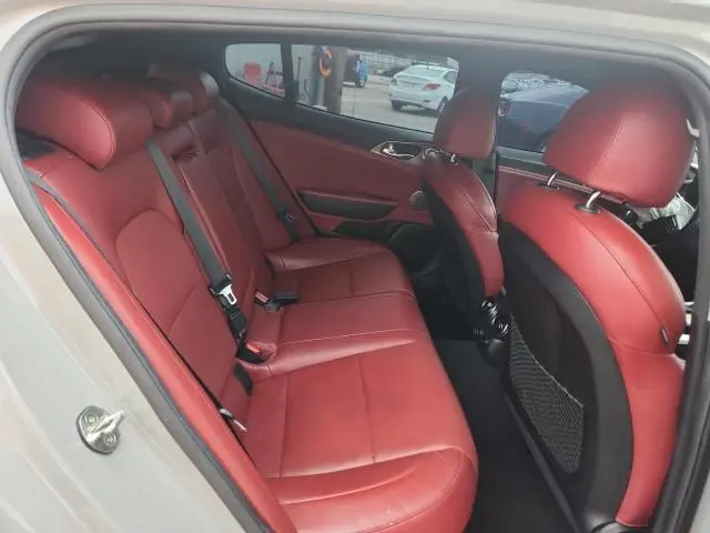2020 KIA STINGER GT1  