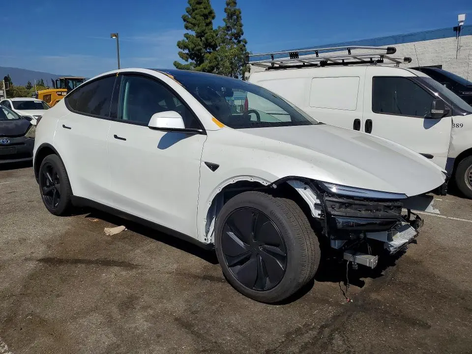 2026 TESLA MODEL Y   