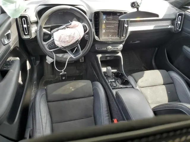 2021 VOLVO XC40 T5 R-DESIGN  