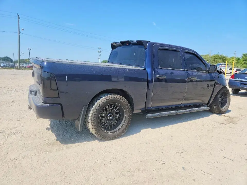 2013 RAM 1500 ST  