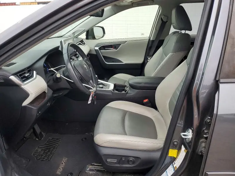 2019 TOYOTA RAV4 LIMITED  