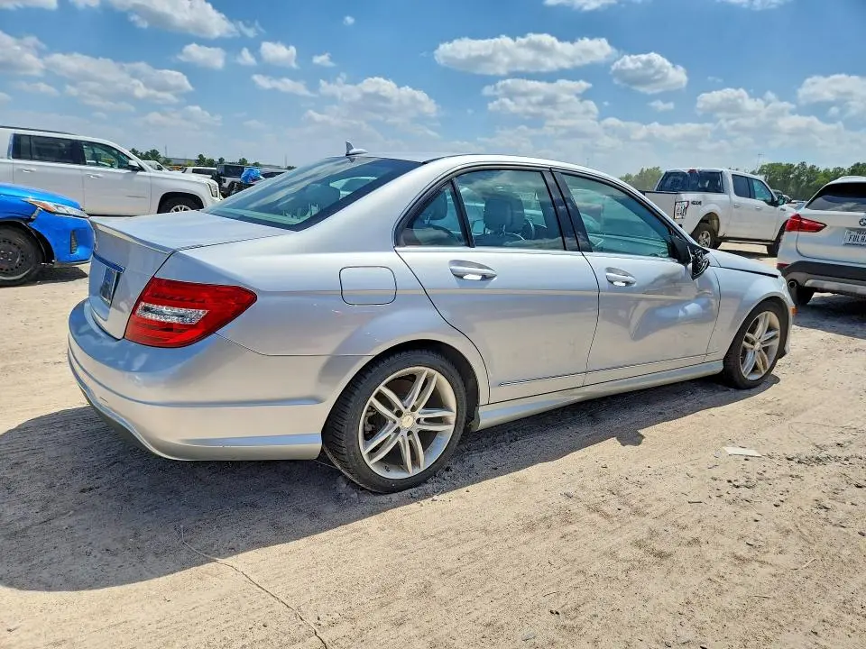 2013 MERCEDES-BENZ C   