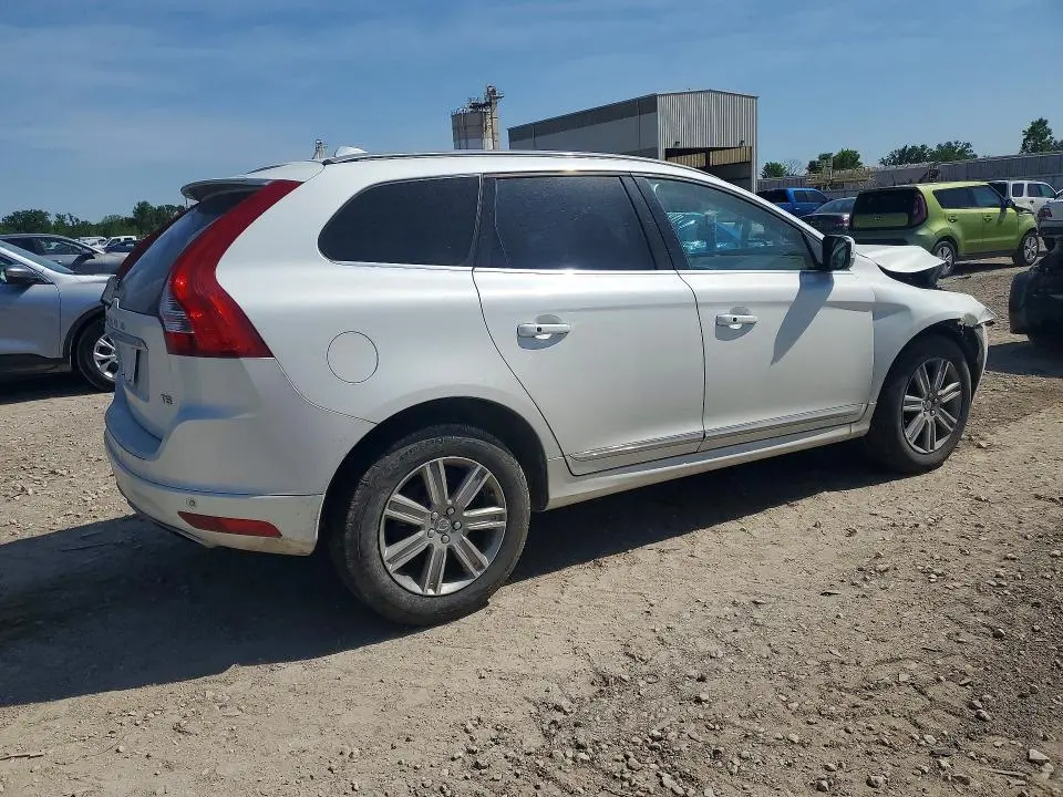 2017 VOLVO XC60 T5 INSCRIPTION  