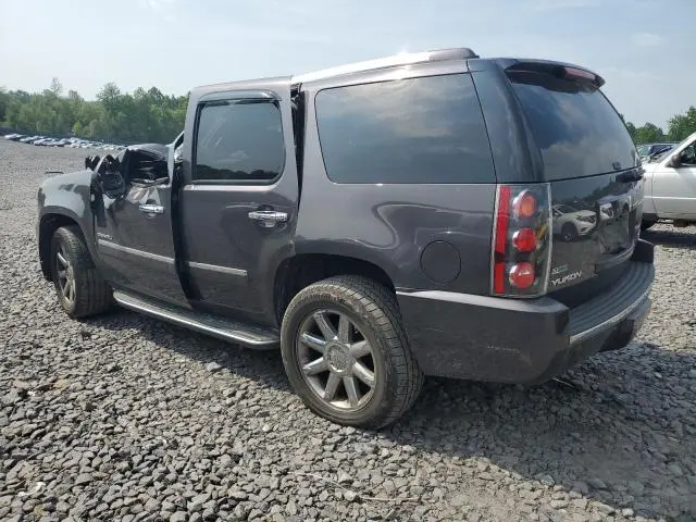 2011 GMC YUKON DENALI  