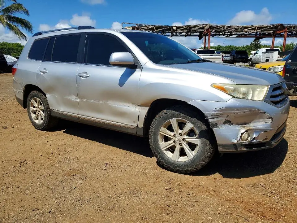 2013 TOYOTA HIGHLANDER BASE  