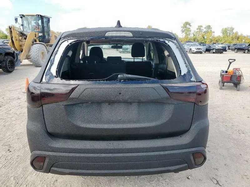 2018 MITSUBISHI OUTLANDER ES  