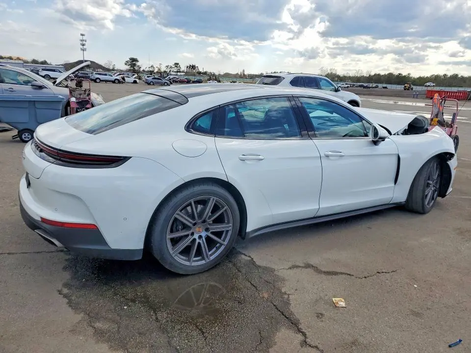 2024 PORSCHE PANAMERA BASE  