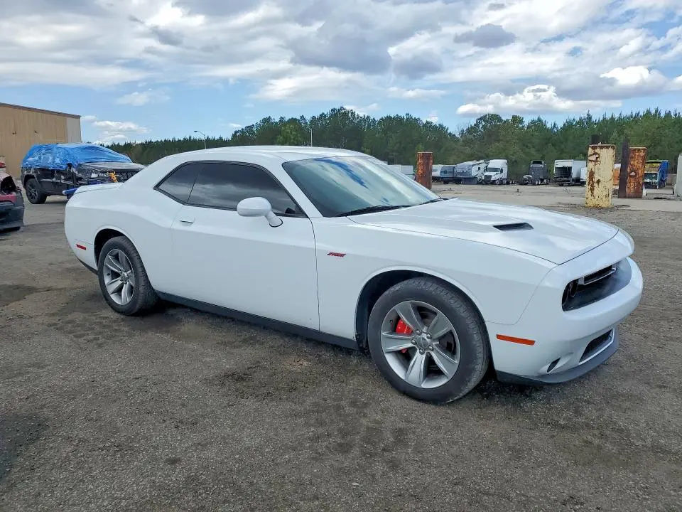 2019 DODGE CHALLENGER SXT  