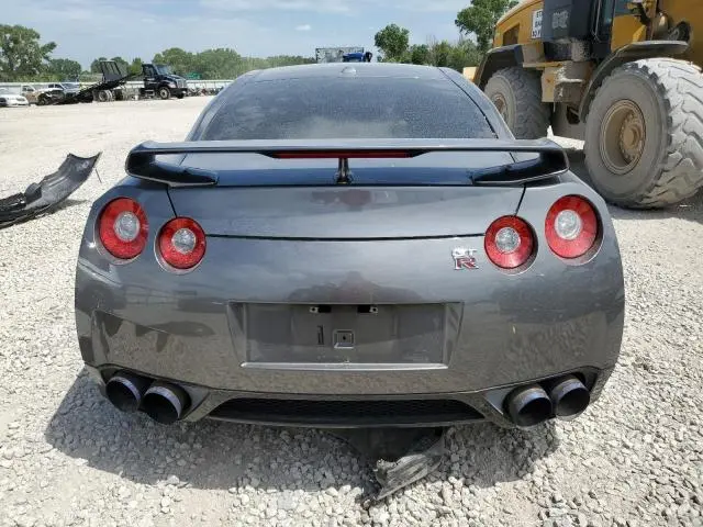 2010 NISSAN GT-R BASE