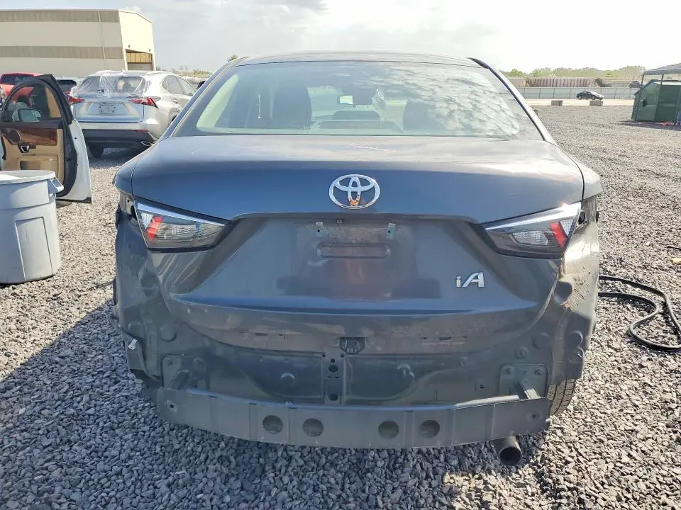 2018 TOYOTA YARIS IA BASE  