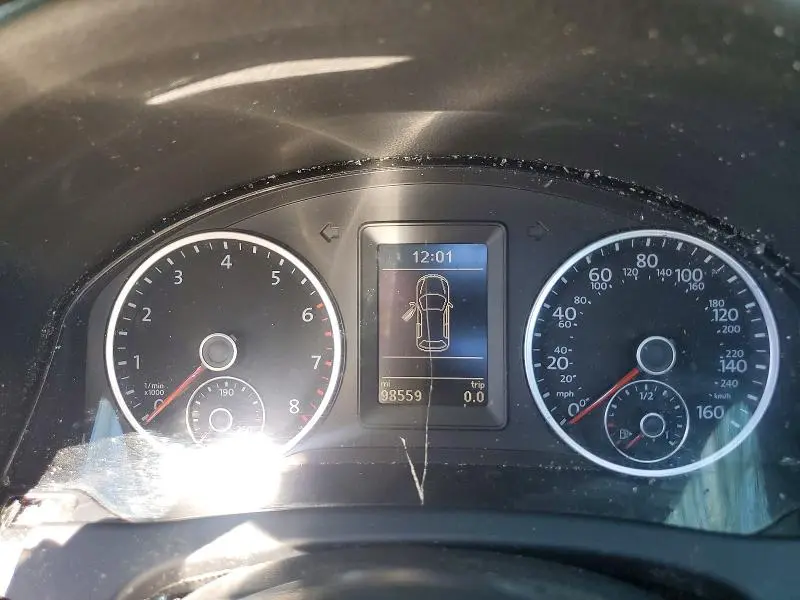 2014 VOLKSWAGEN TIGUAN S  