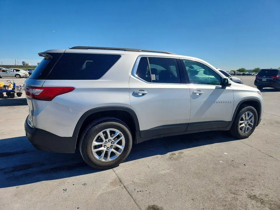 2020 CHEVROLET TRAVERSE LT  