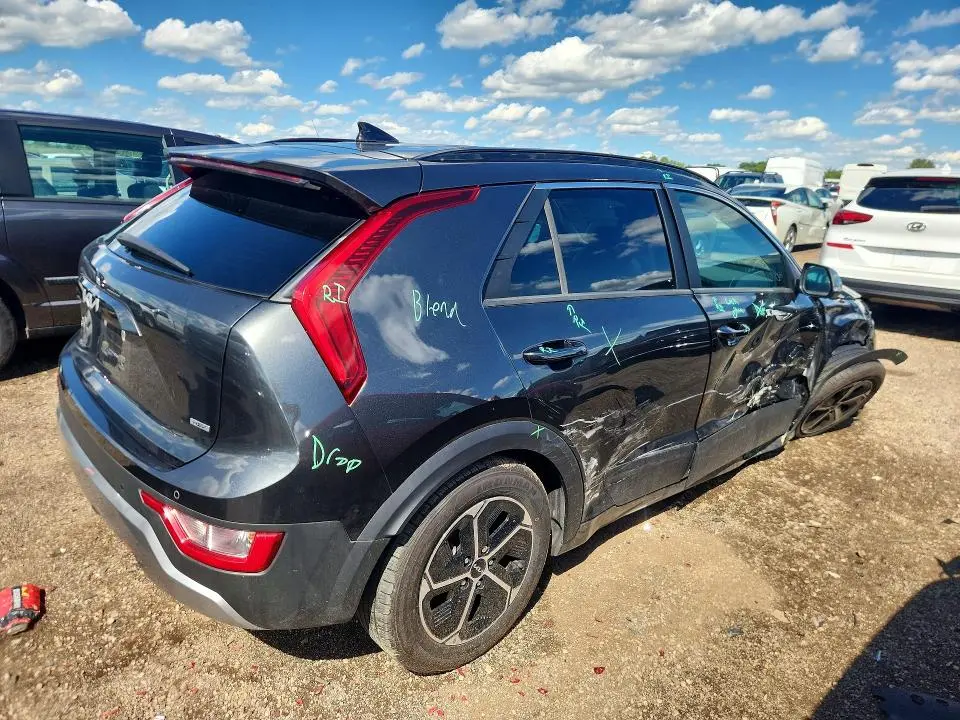 2023 KIA NIRO   