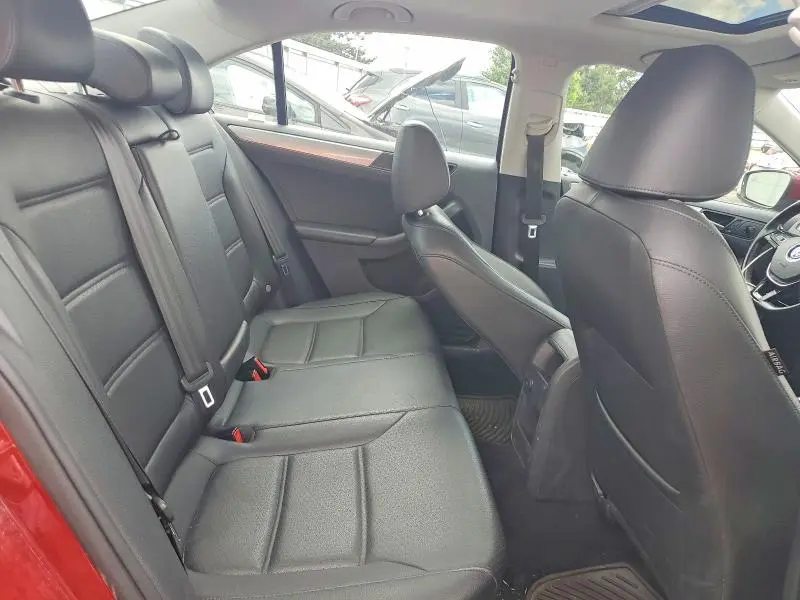 2018 VOLKSWAGEN JETTA SE  