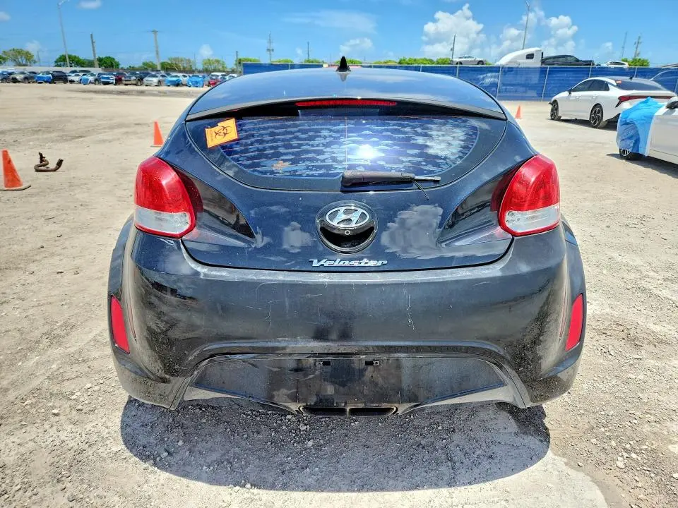 2017 HYUNDAI VELOSTER VALUE EDITION  