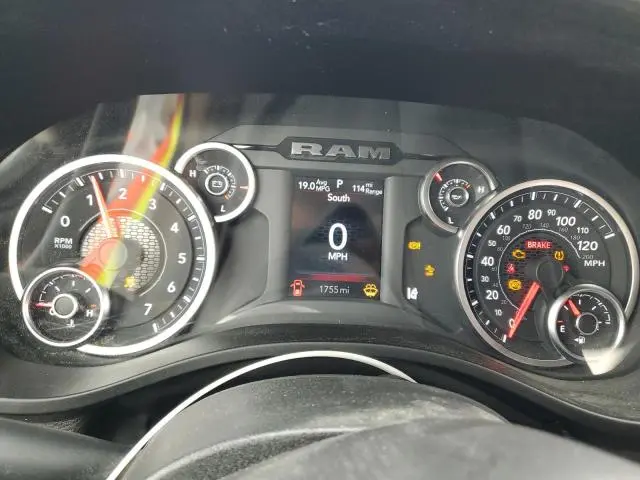 2025 RAM 1500 TRADESMAN  