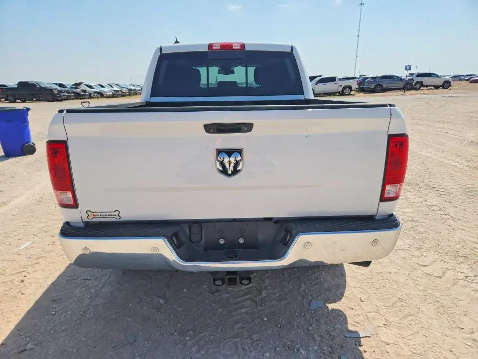 2015 RAM 1500 SLT  