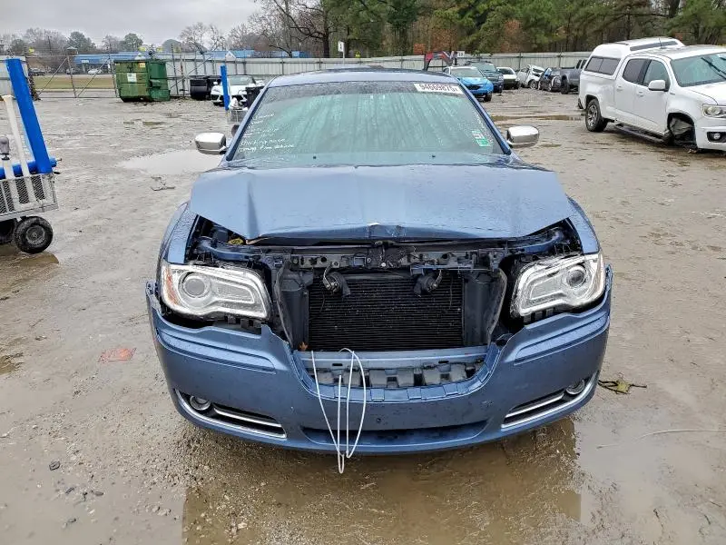 2011 CHRYSLER 300 LIMITED  