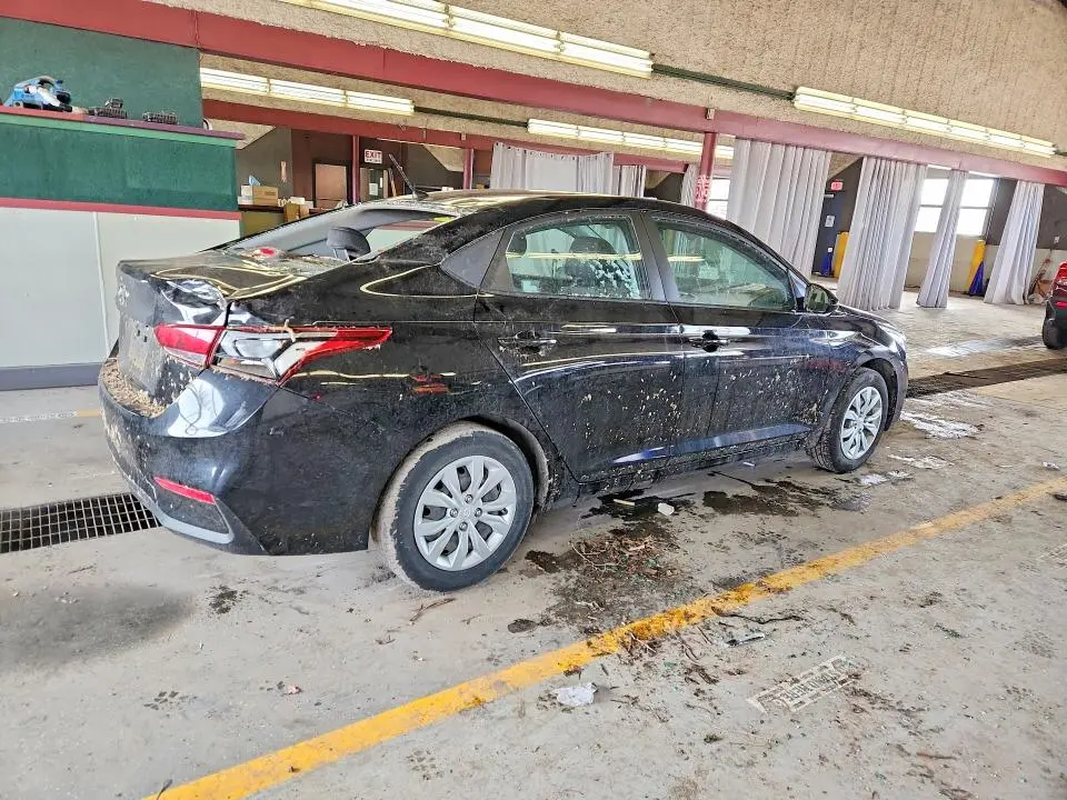 2022 HYUNDAI ACCENT SE  