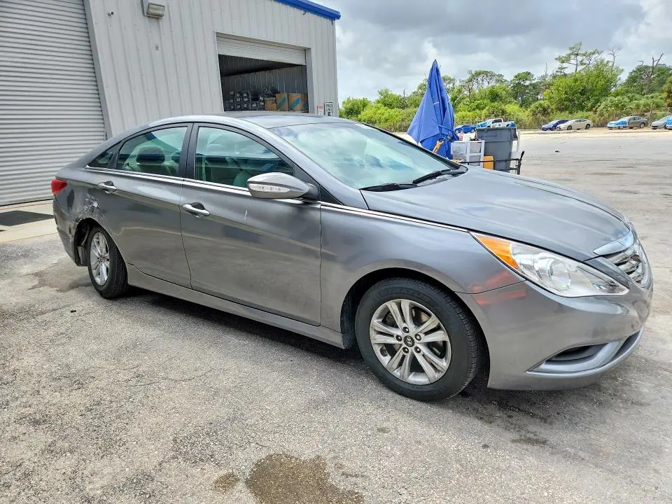 2014 HYUNDAI SONATA GLS  