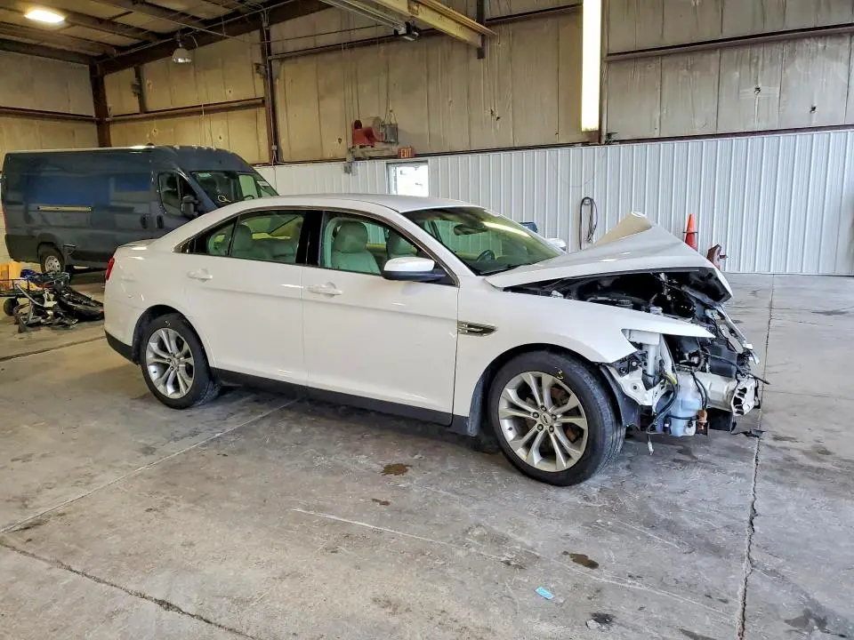 2013 FORD TAURUS SEL  