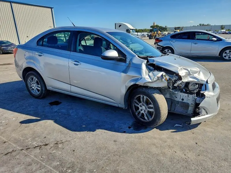 2013 CHEVROLET SONIC LT  