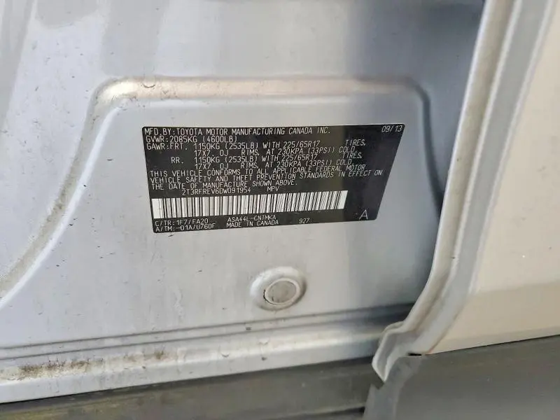 2013 TOYOTA RAV4 XLE  