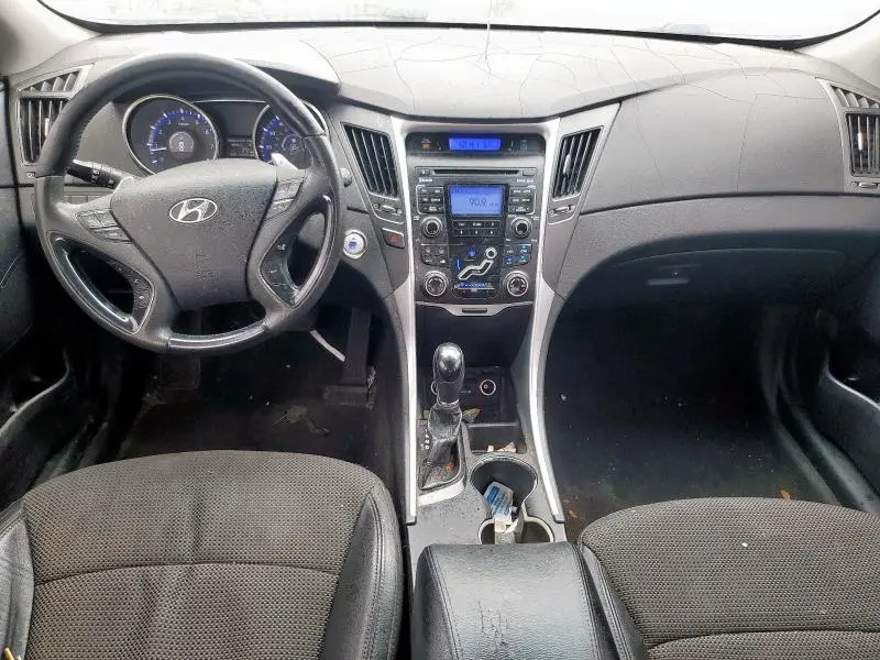 2011 HYUNDAI SONATA SE