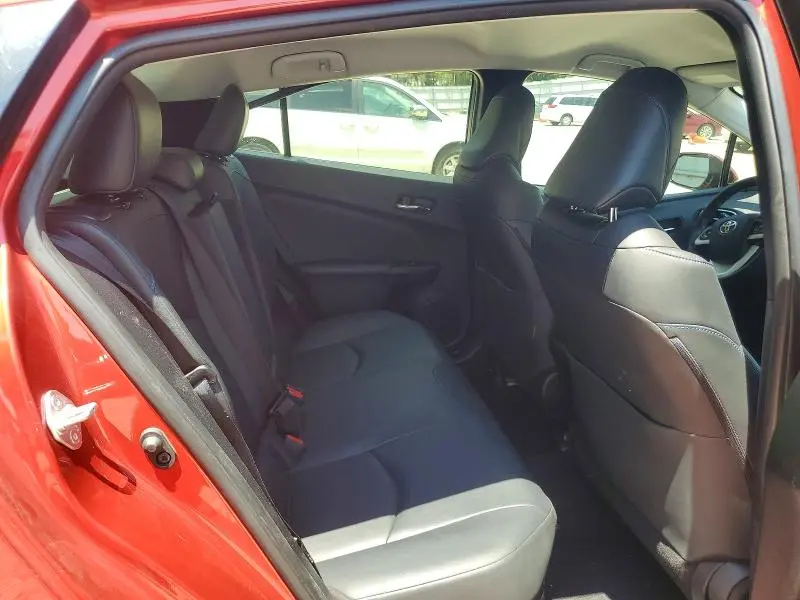 2017 TOYOTA PRIUS FOUR TOURING  