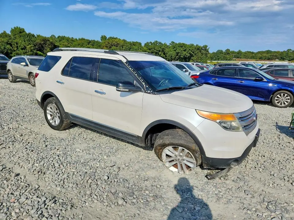 2013 FORD EXPLORER XLT  