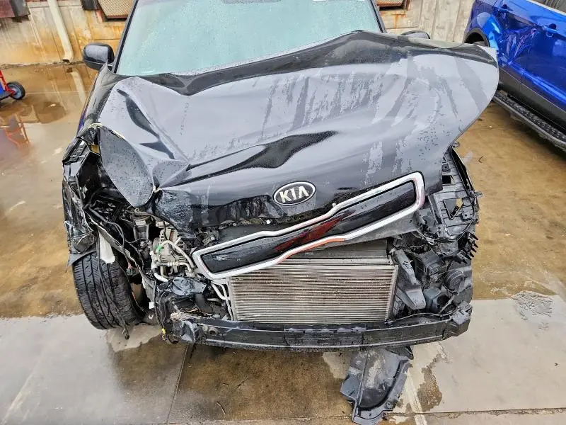 2016 KIA SOUL   