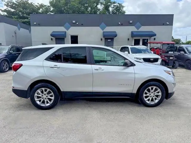 2020 CHEVROLET EQUINOX LS  