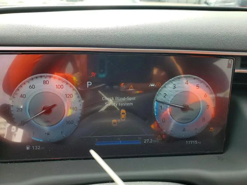 2024 HYUNDAI TUCSON SE  