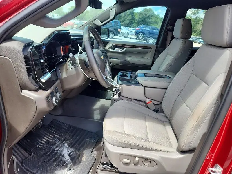 2023 CHEVROLET SILVERADO C1500 LT  