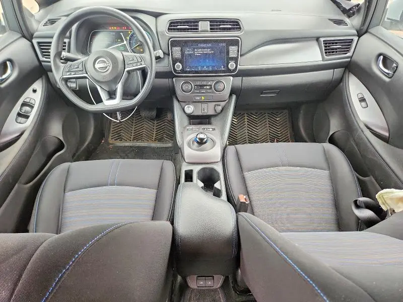 2025 NISSAN LEAF S  